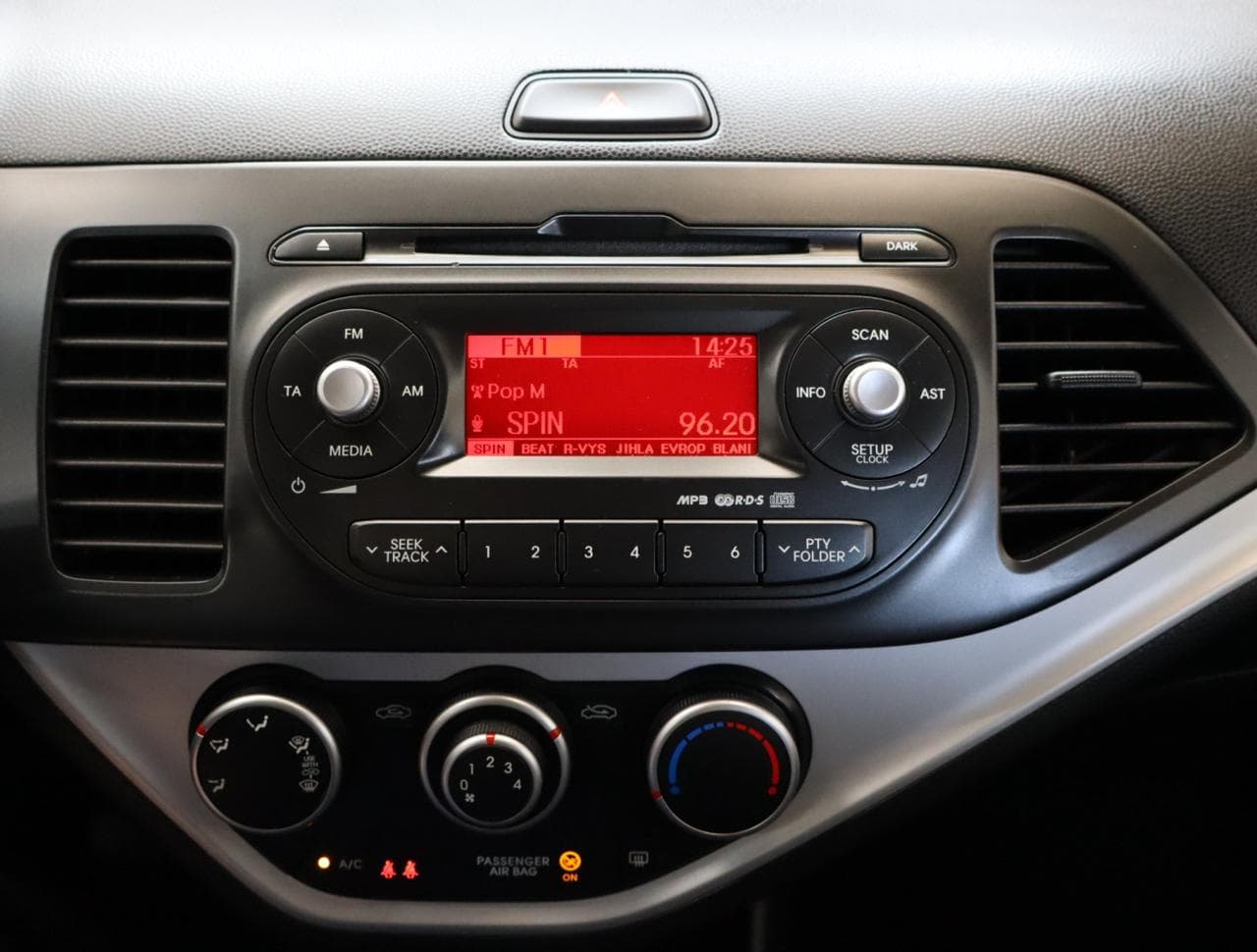 2012 Kia PICANTO - 18