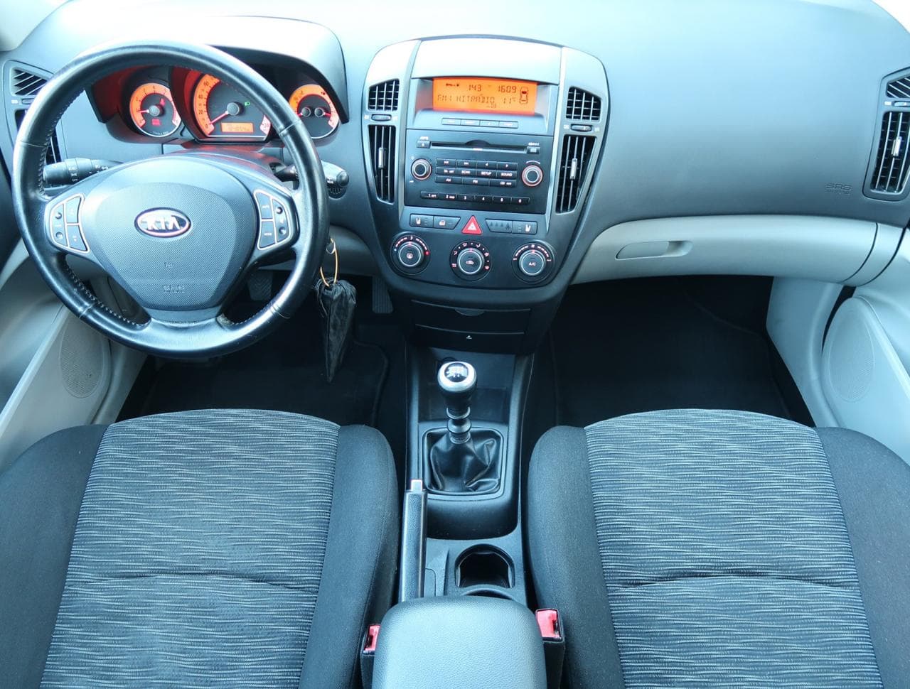 2008 Kia Proceed - 10