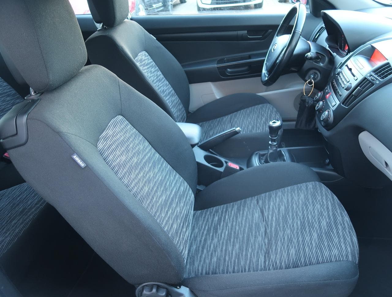 2008 Kia Proceed - 12