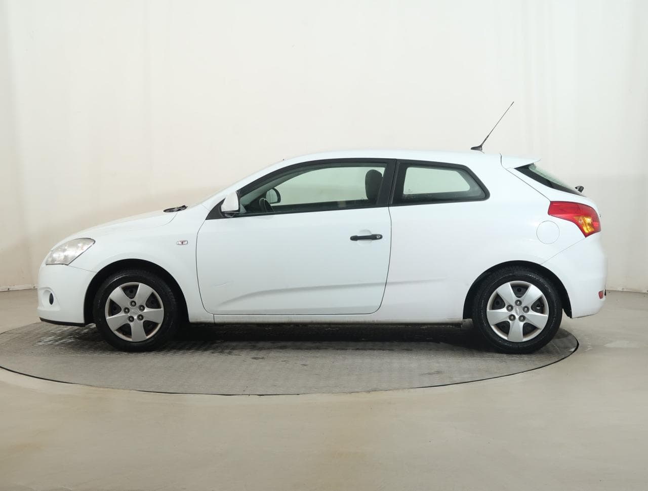 2008 Kia Proceed - 4