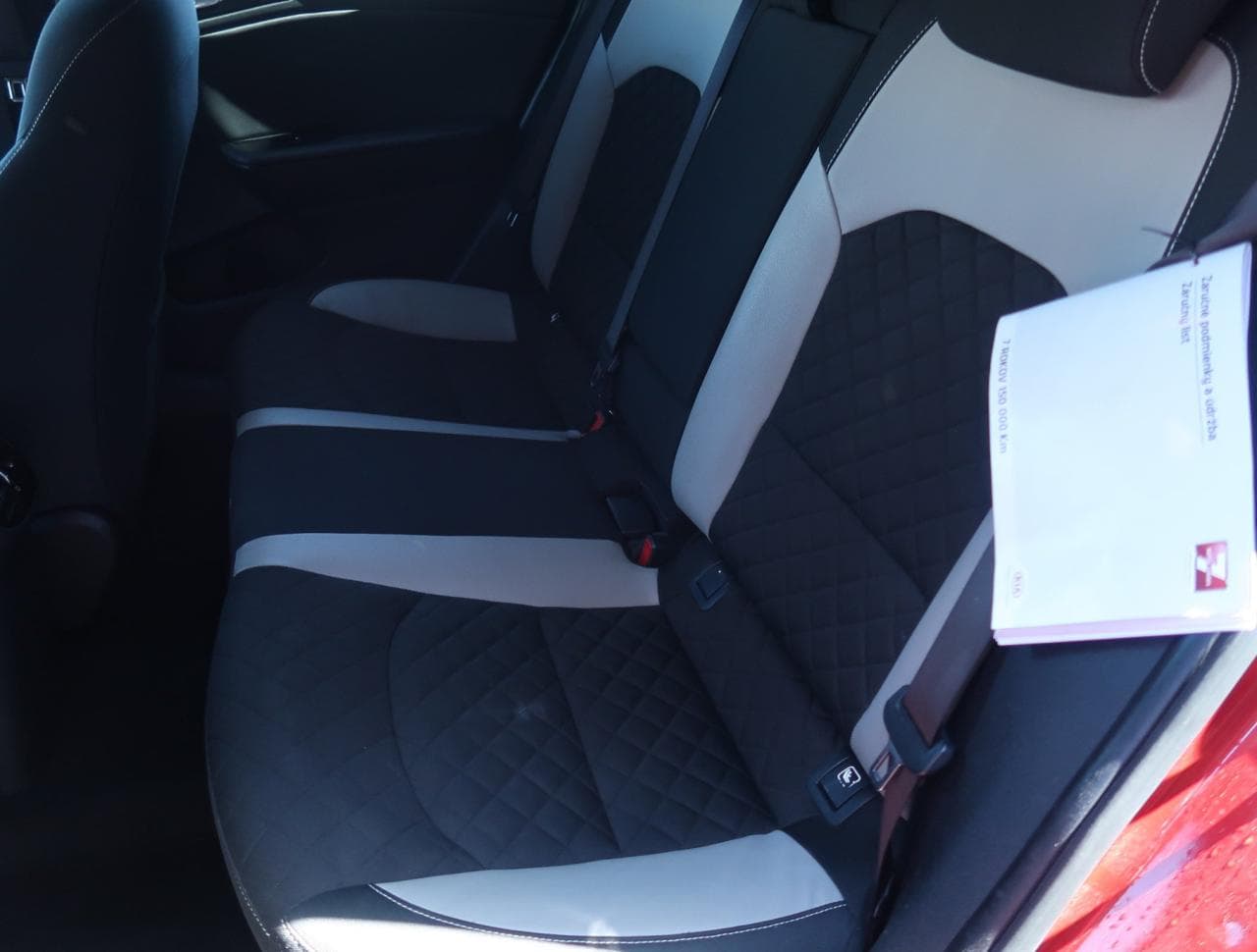 2020 Kia PROCEED - 25