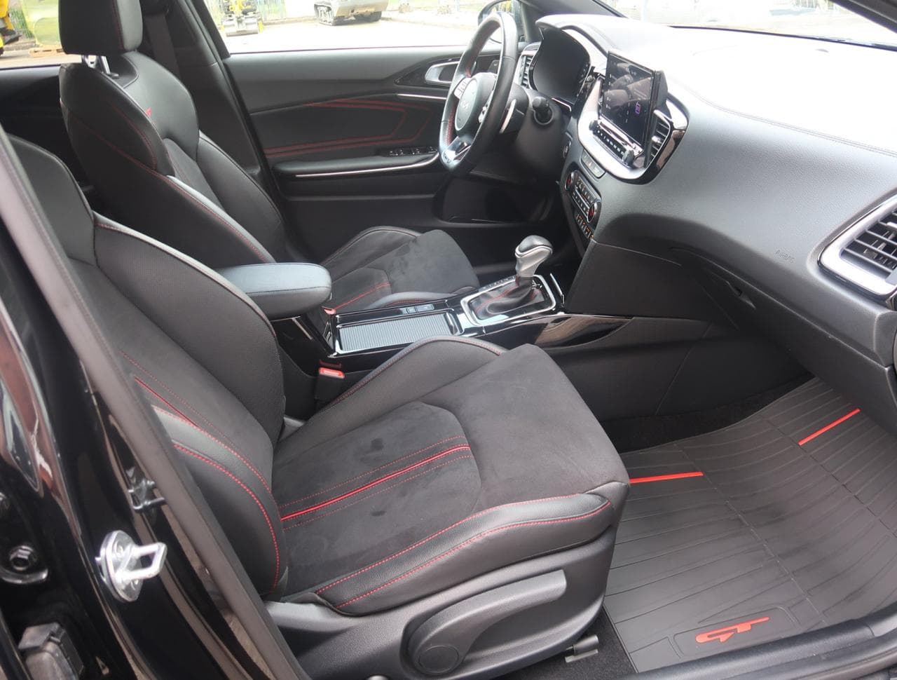 2024 Kia PROCEED - 12