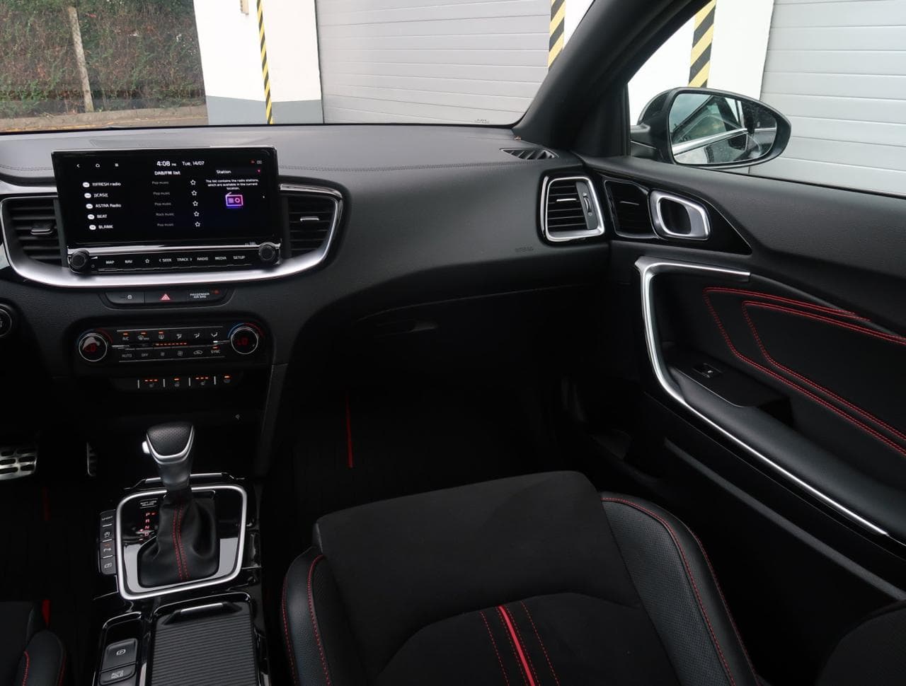 2024 Kia PROCEED - 11