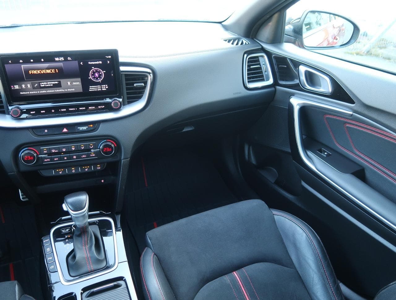 2023 Kia Proceed - 11