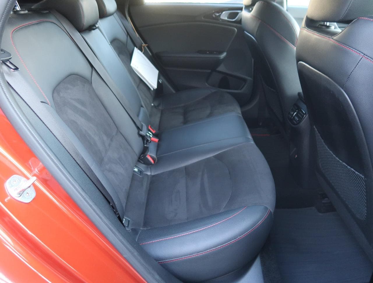 2023 Kia Proceed - 13