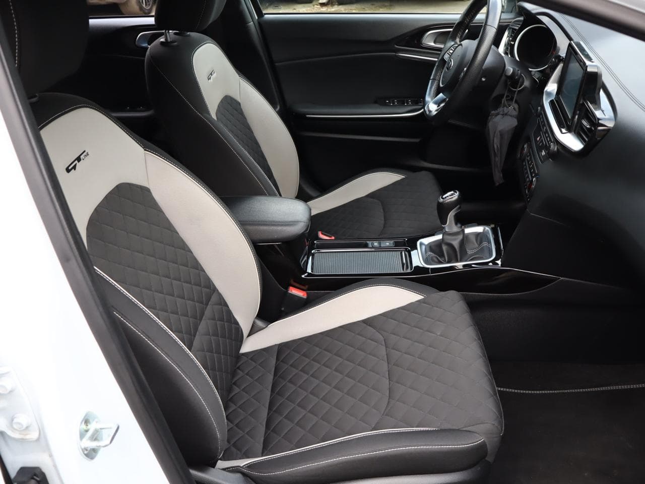 2019 Kia PROCEED - 10