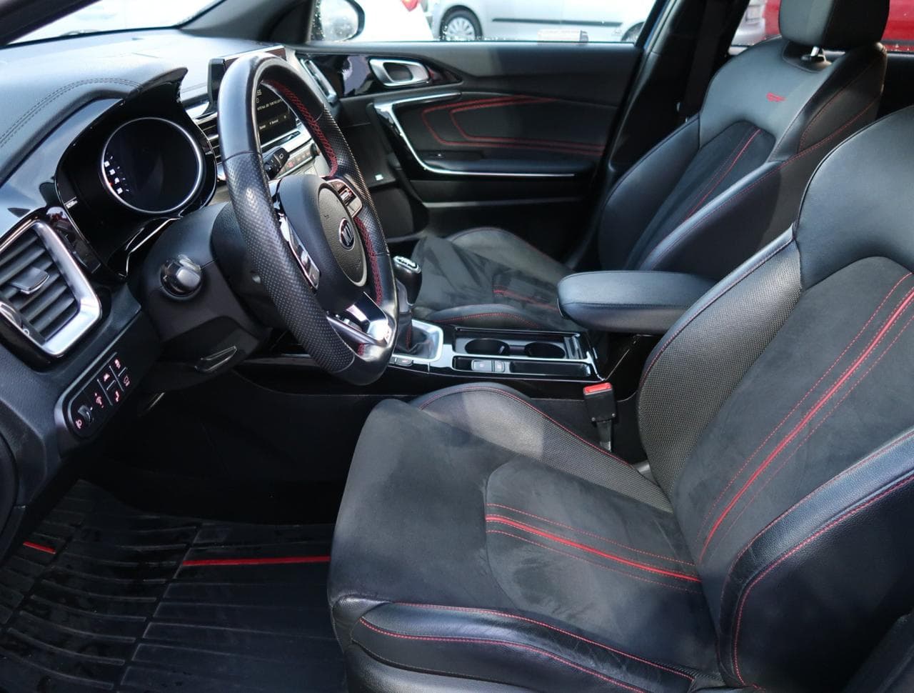 2019 Kia PROCEED - 16
