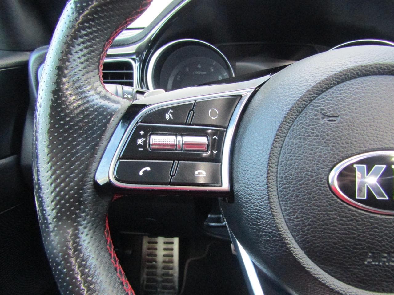 2019 Kia PROCEED - 17