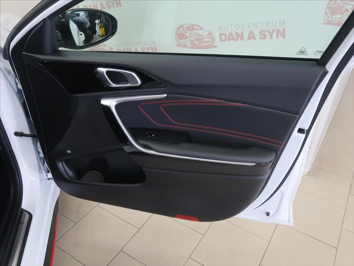 2022 Kia PROCEED - 22