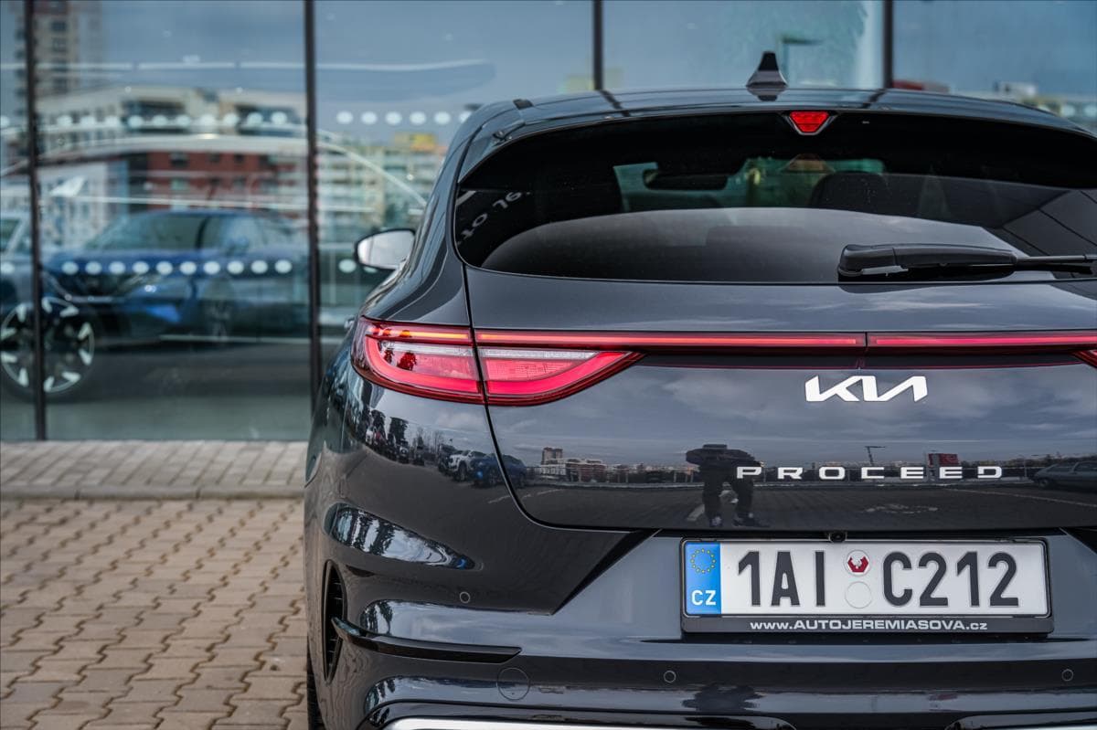 2025 Kia PROCEED - 8