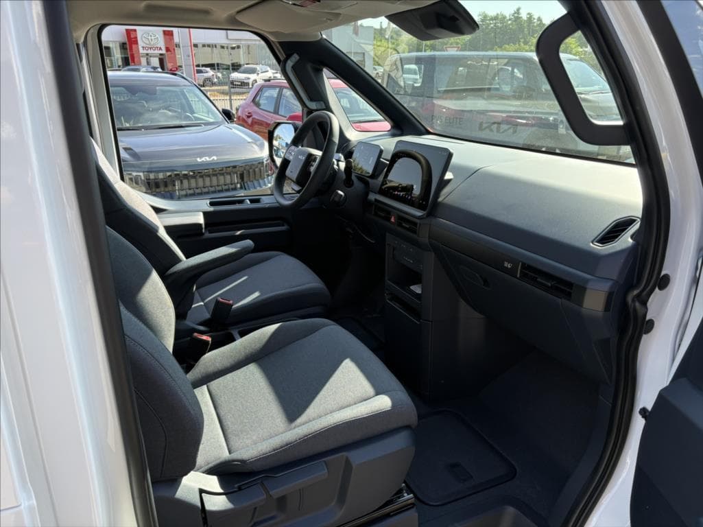 2025 Kia PV5 - 14