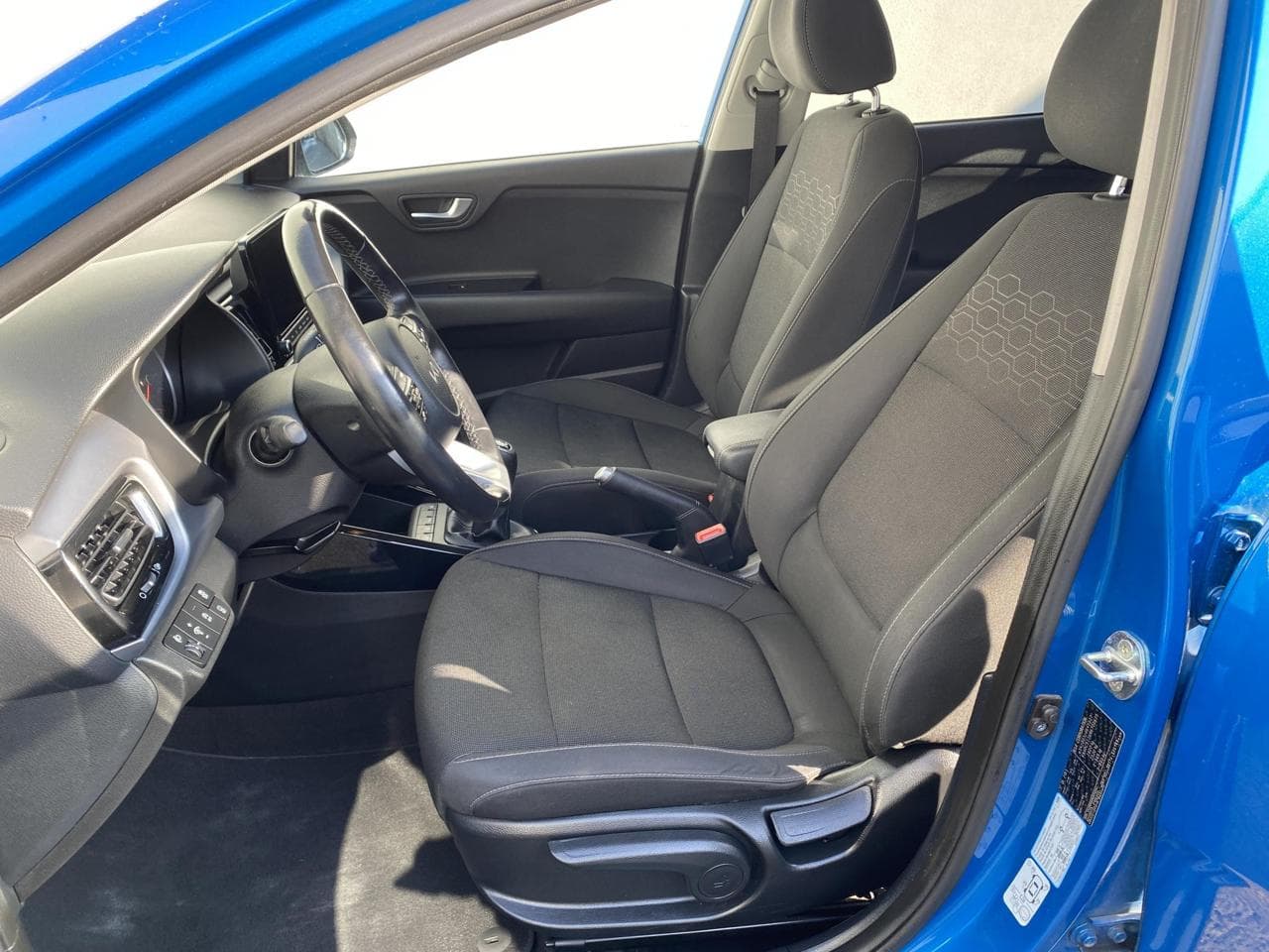 2022 Kia RIO - 9