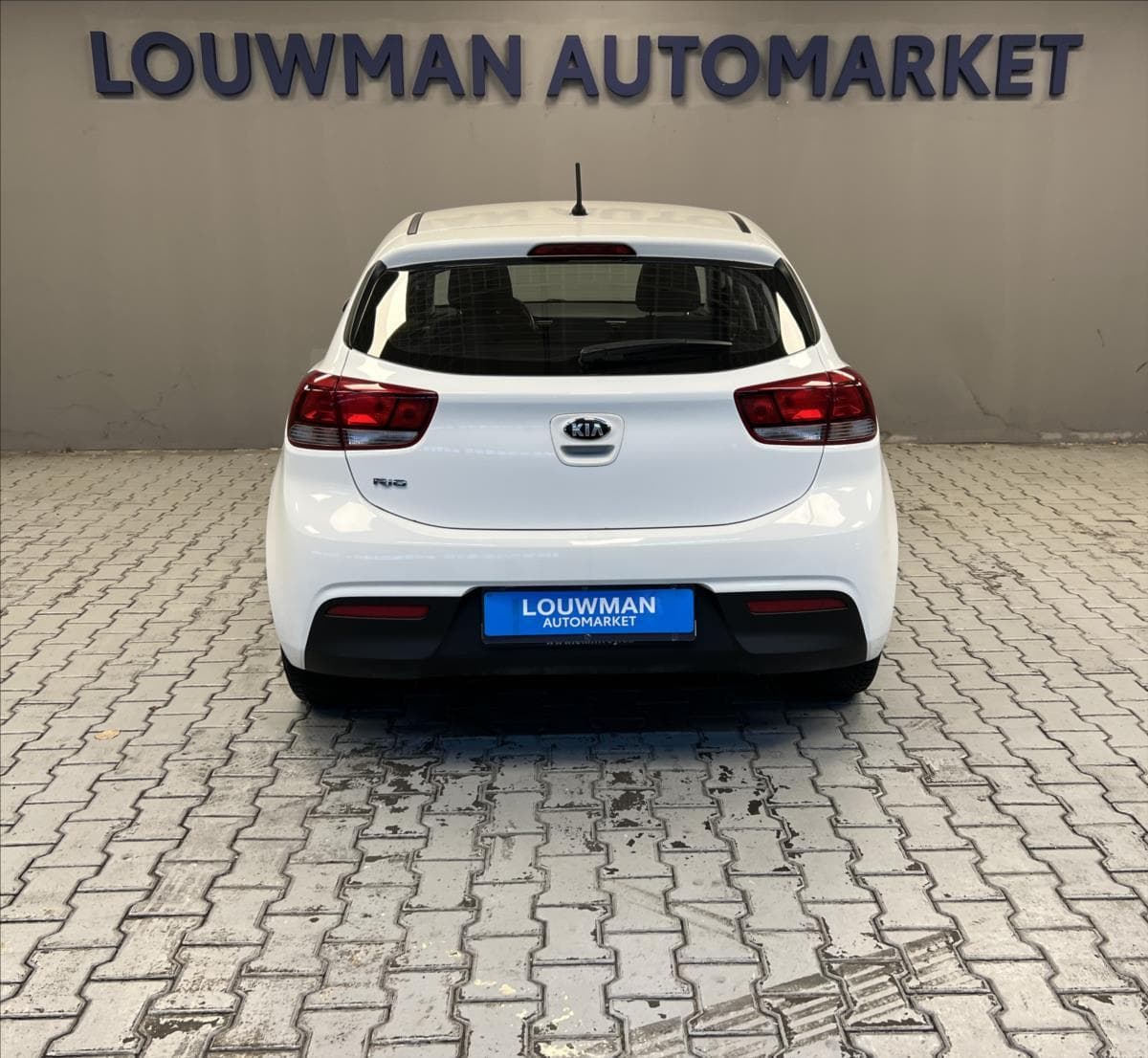 2020 Kia Rio - 13