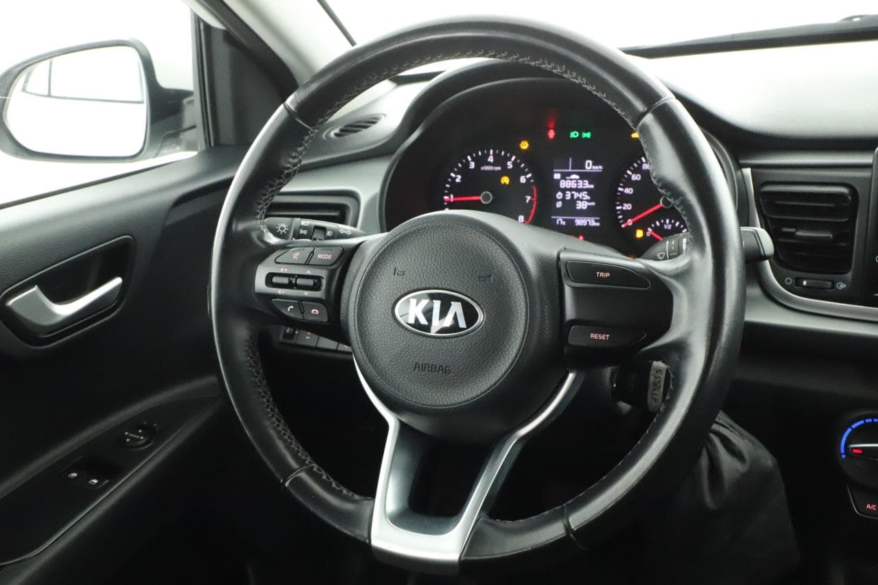 2020 Kia Rio - 14