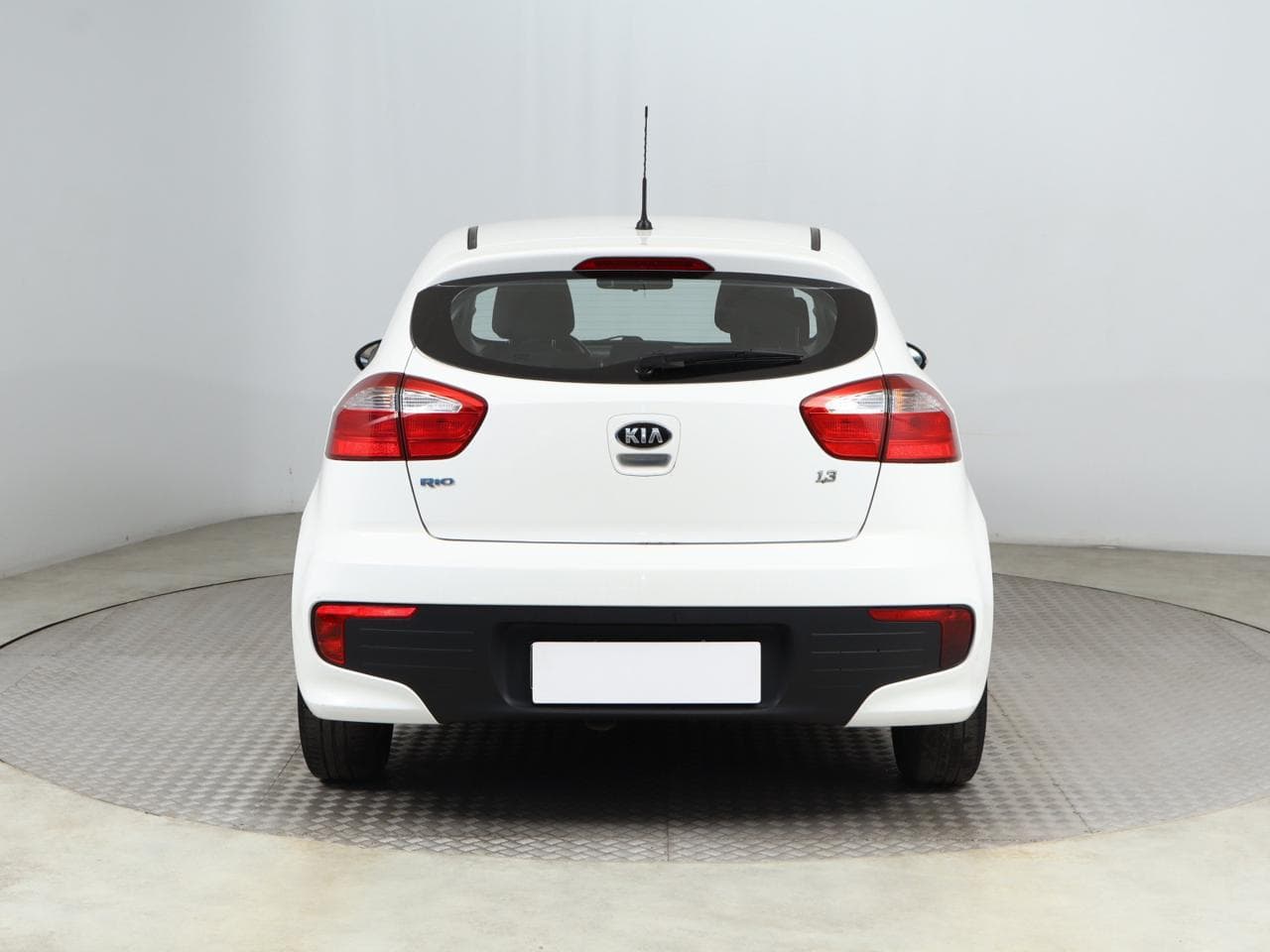 2015 Kia Rio - 6