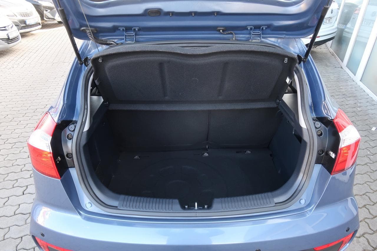 2016 Kia RIO - 19