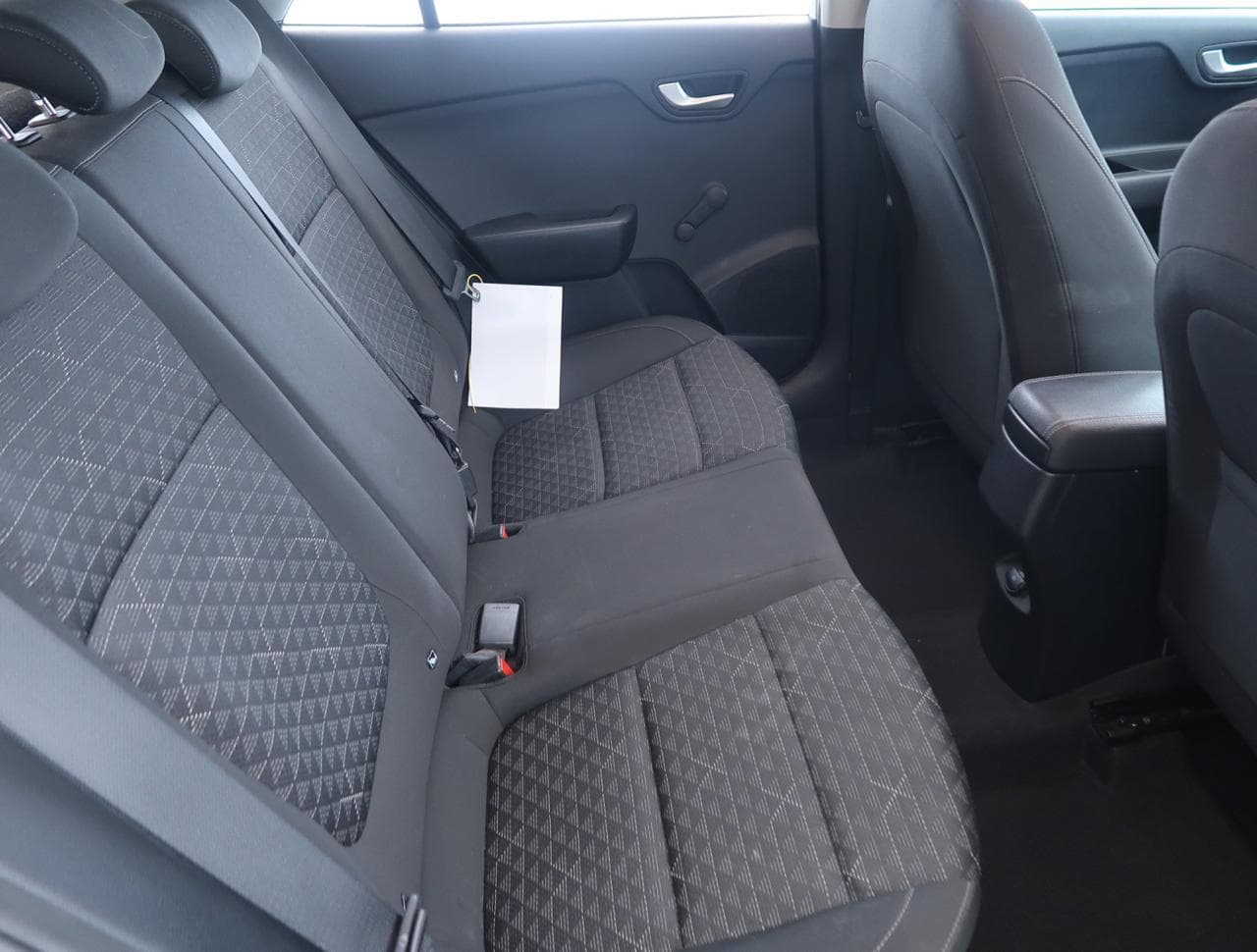 2021 Kia RIO - 13