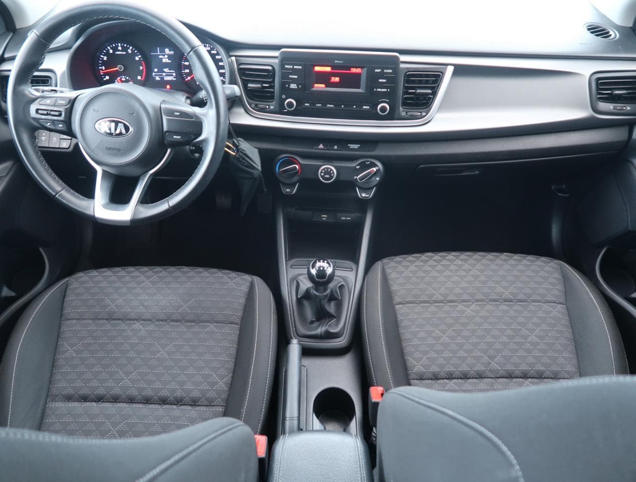 2021 Kia RIO - 10