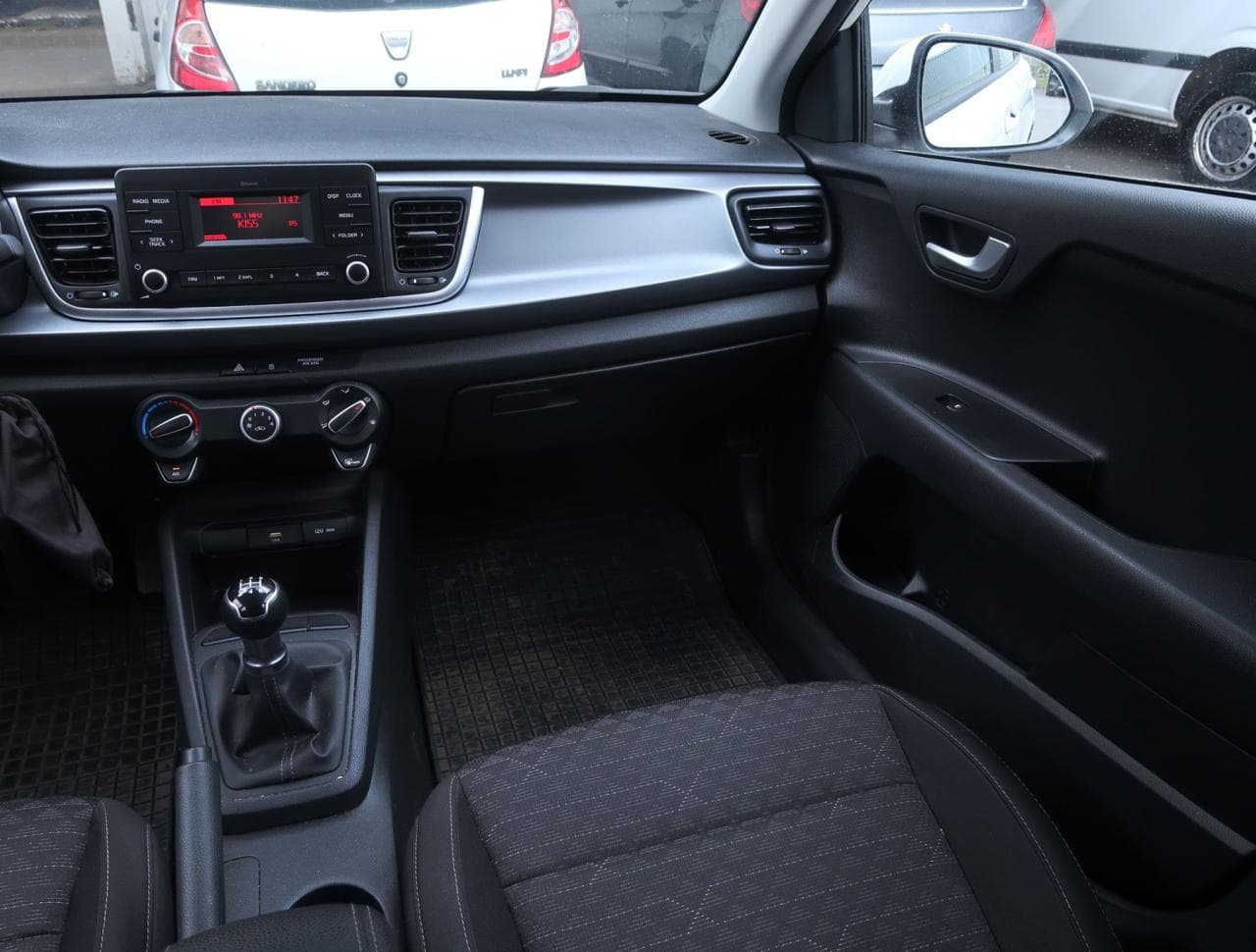 2023 Kia RIO - 11