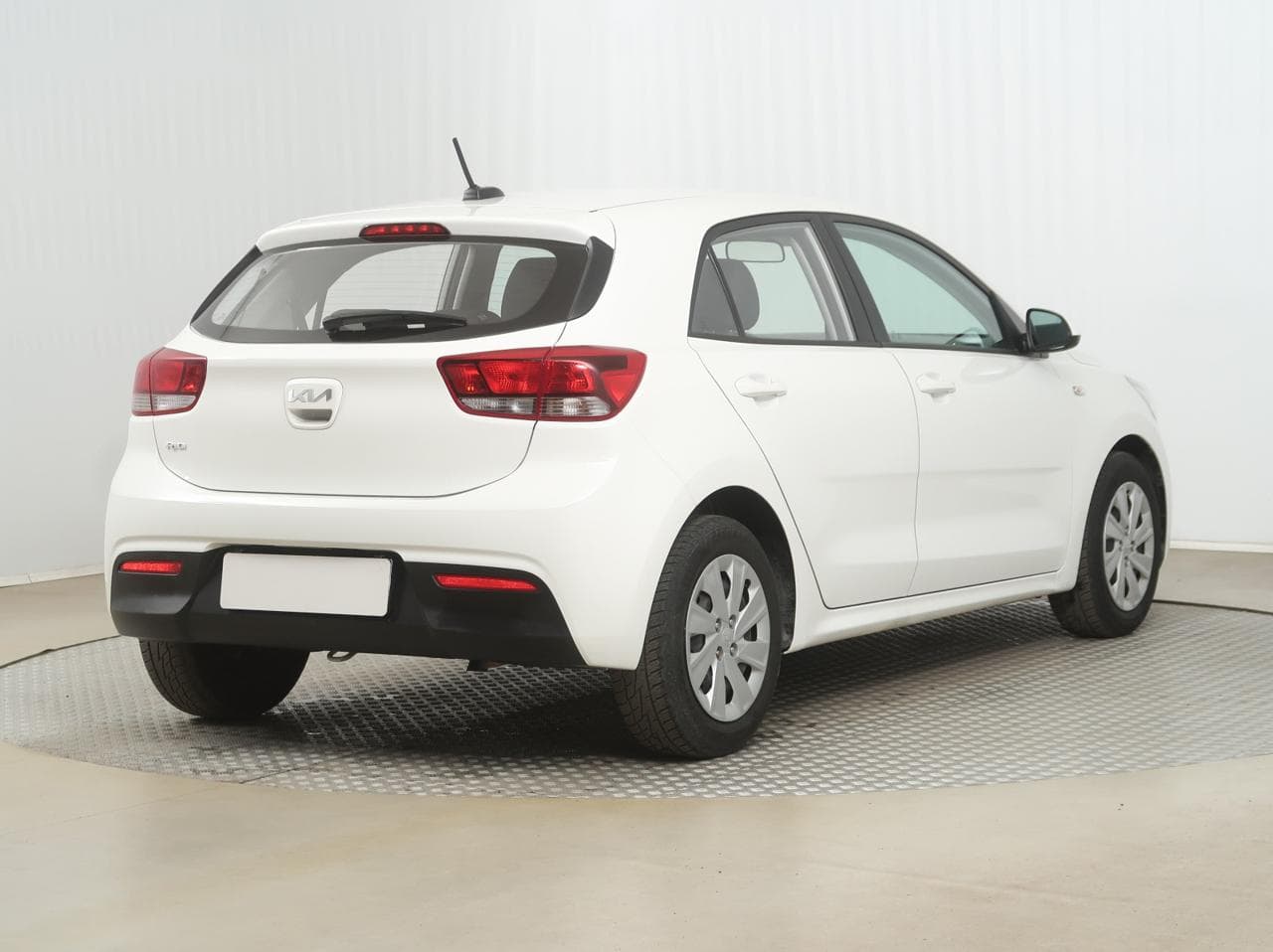 2023 Kia RIO - 7