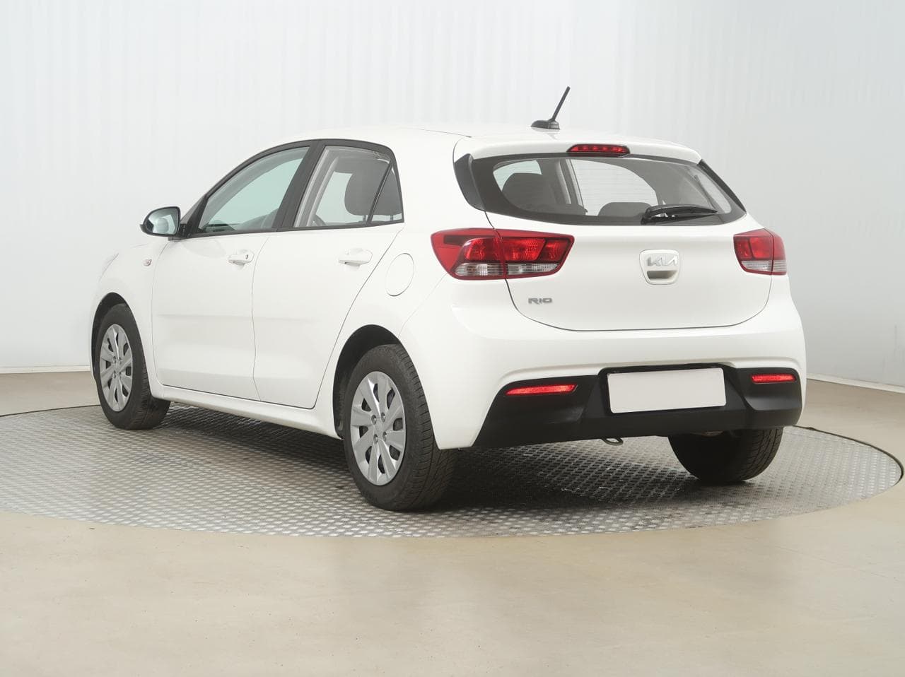 2023 Kia RIO - 5