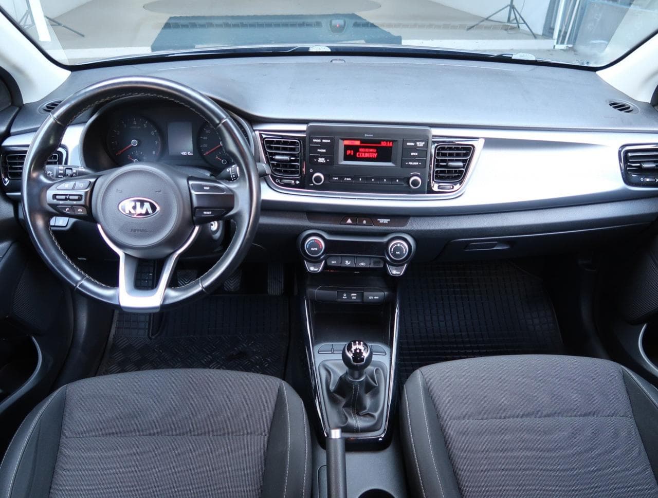 2020 Kia RIO - 12