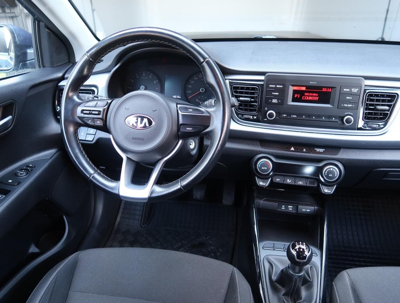 2020 Kia RIO - 10