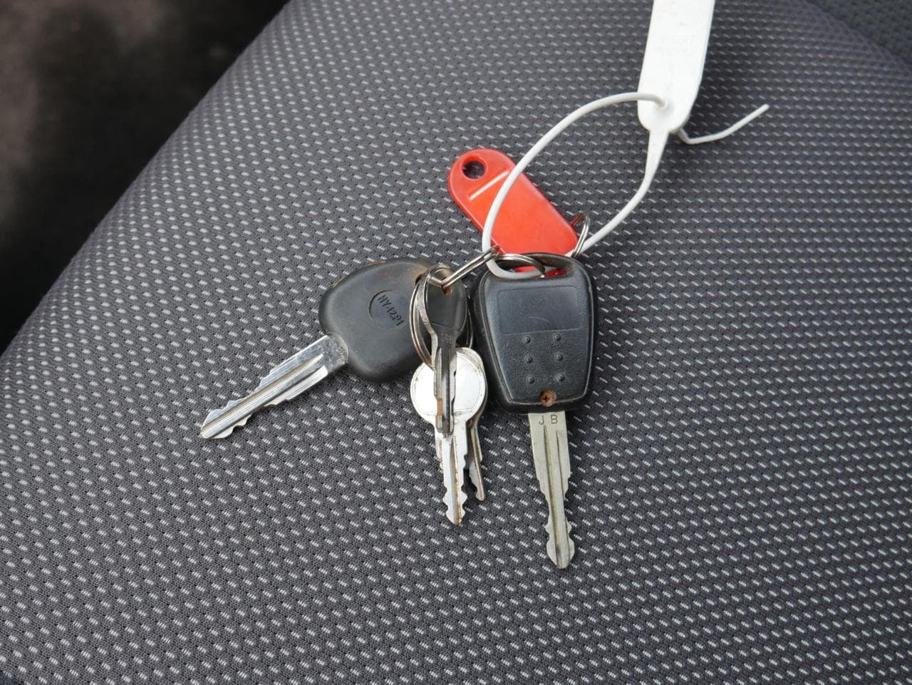 2005 Kia RIO - 16