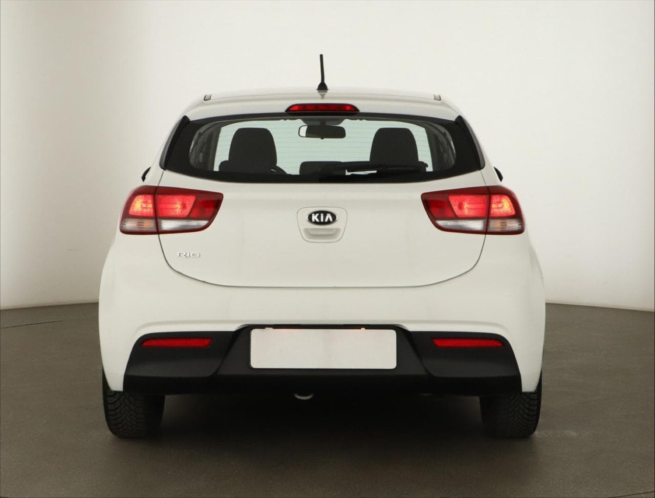 2020 Kia RIO - 6