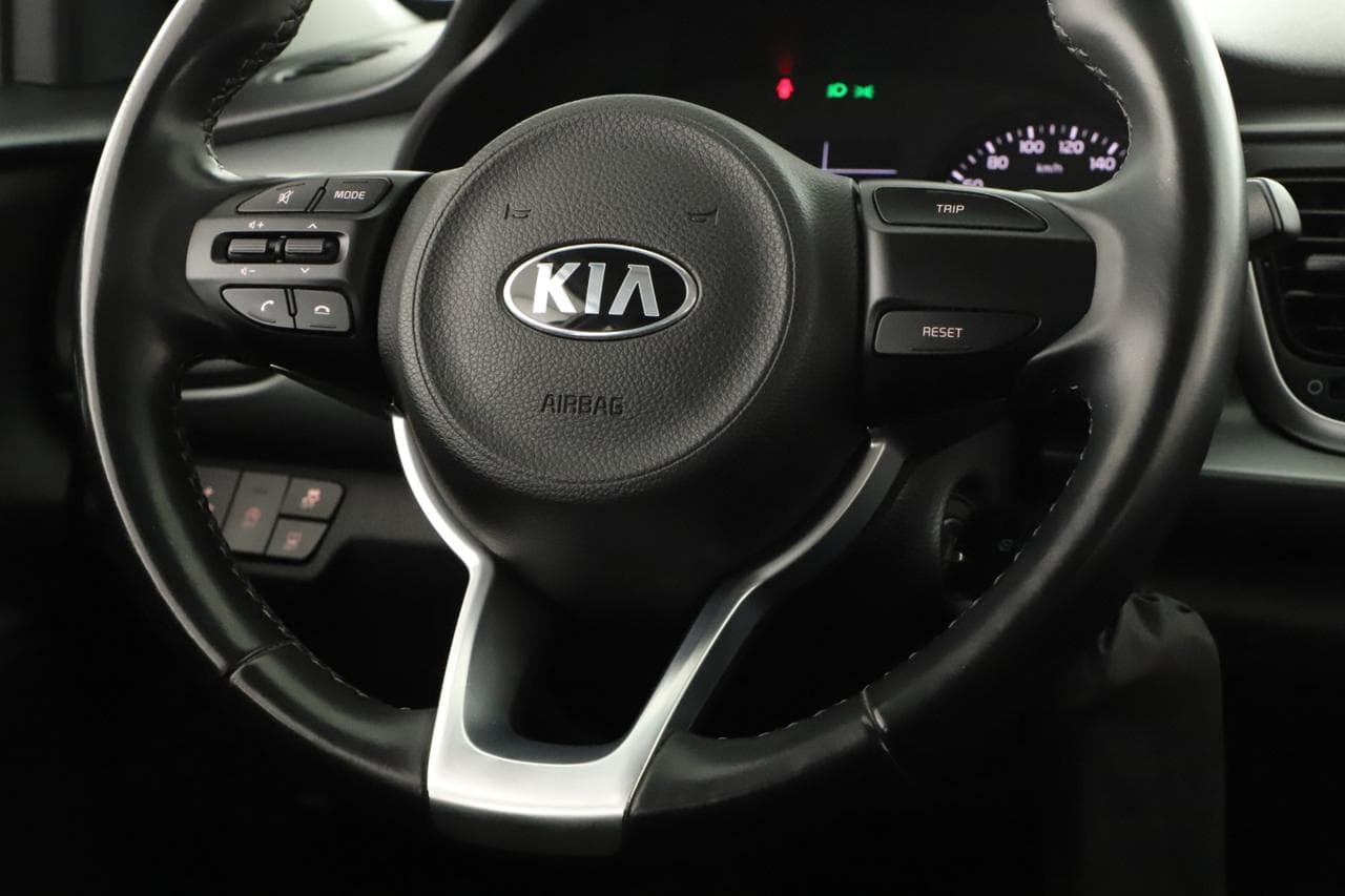 2020 Kia RIO - 14