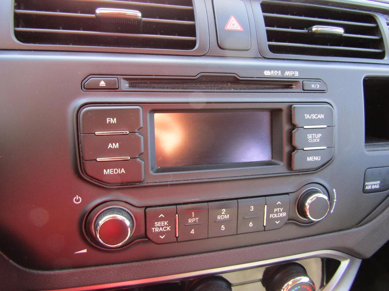 2012 Kia RIO - 11