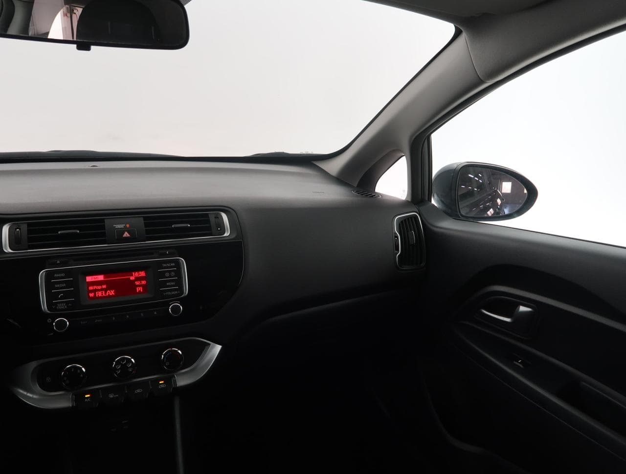 2016 Kia RIO - 20