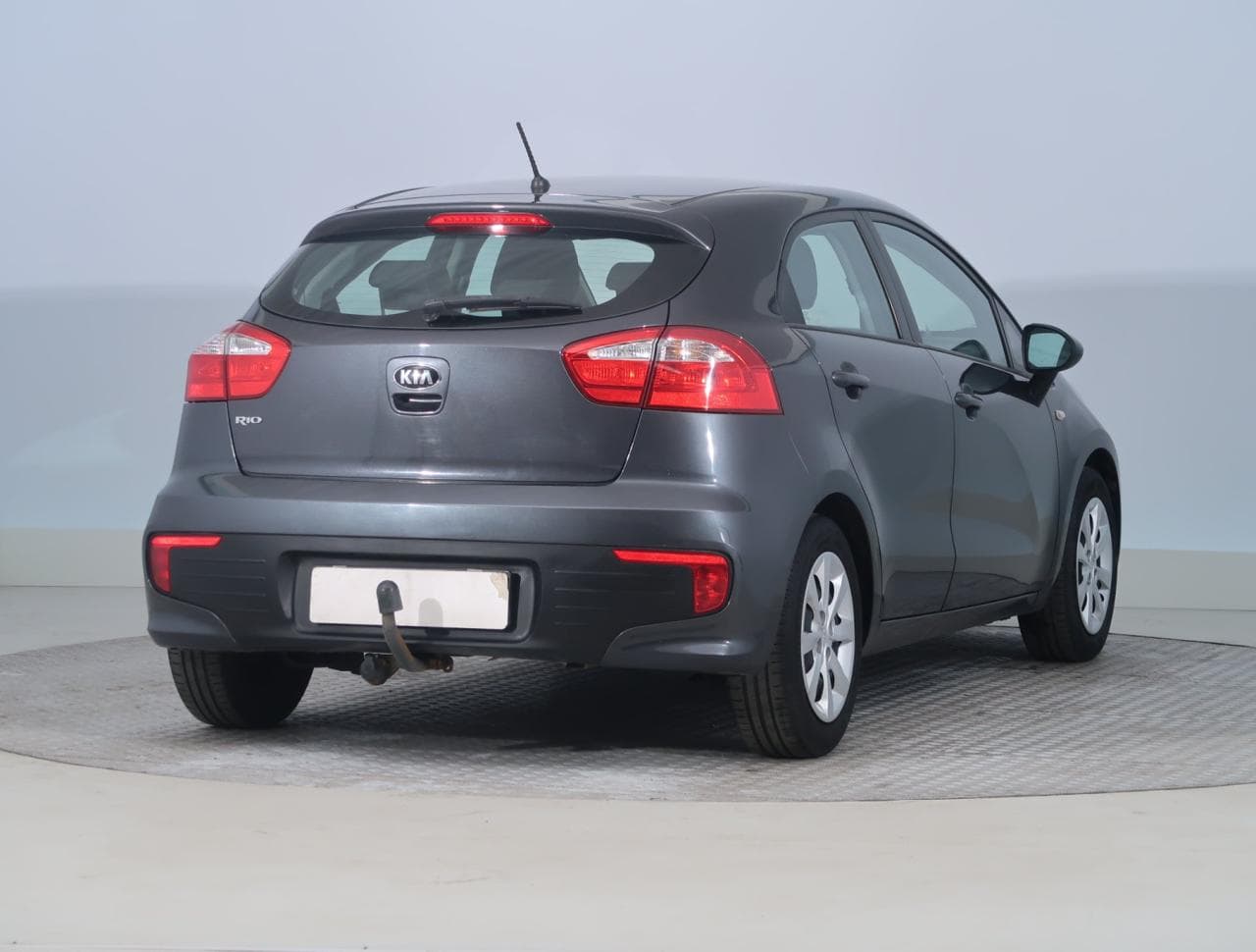 2016 Kia RIO - 13