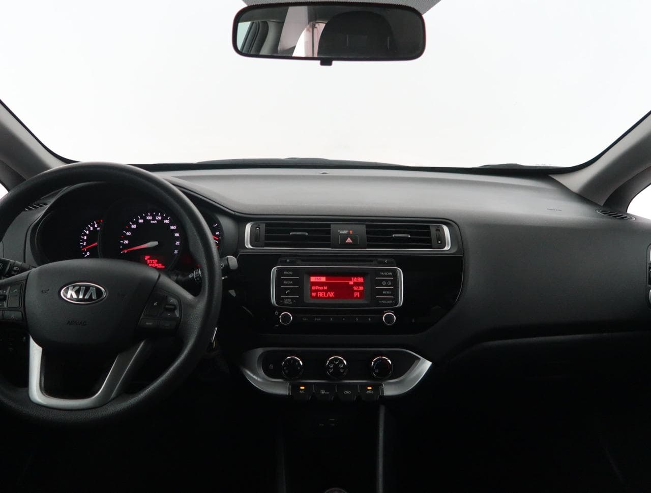 2016 Kia RIO - 18