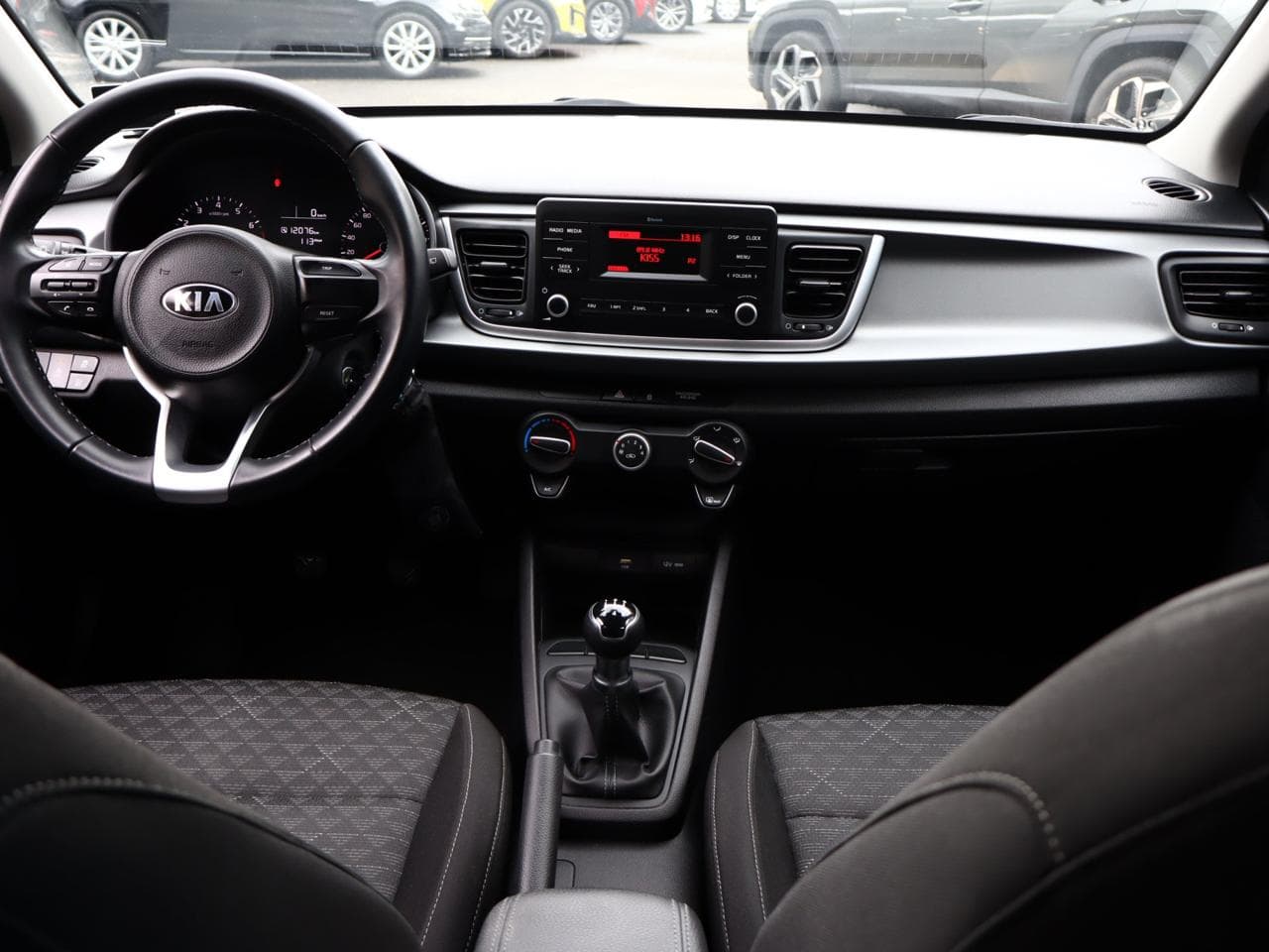 2020 Kia RIO - 9