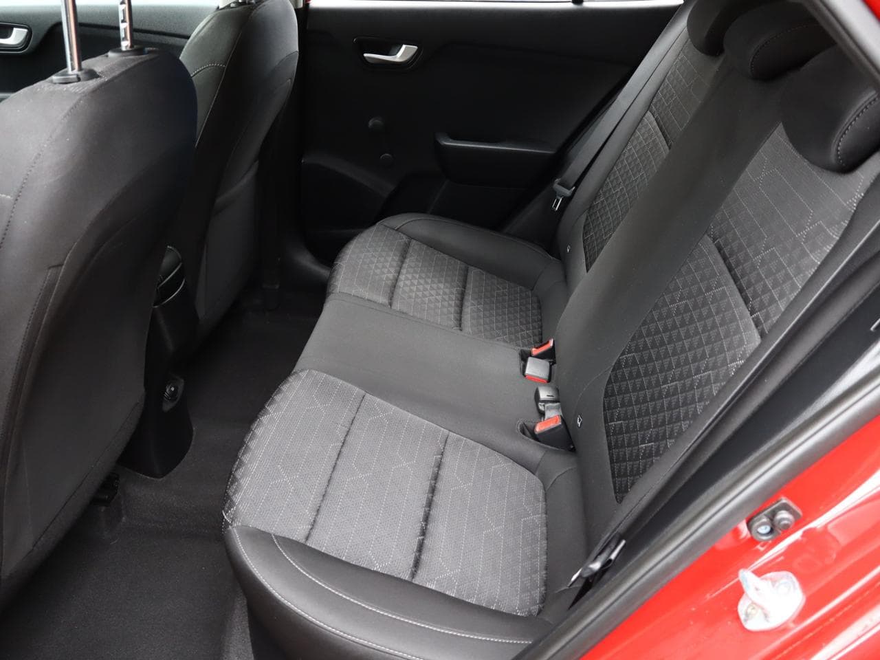 2020 Kia RIO - 13