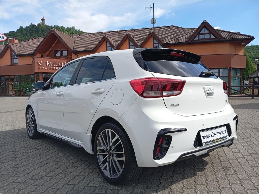 2022 Kia RIO - 8