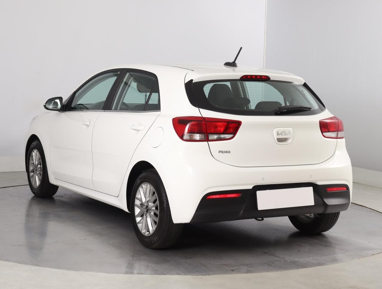2023 Kia RIO - 9