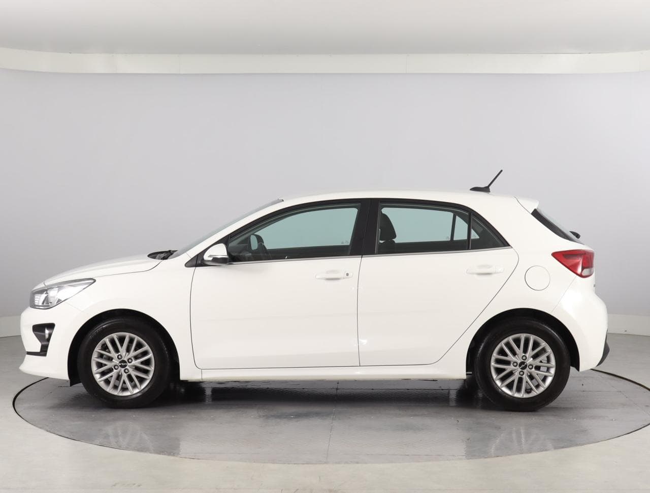 2023 Kia RIO - 7