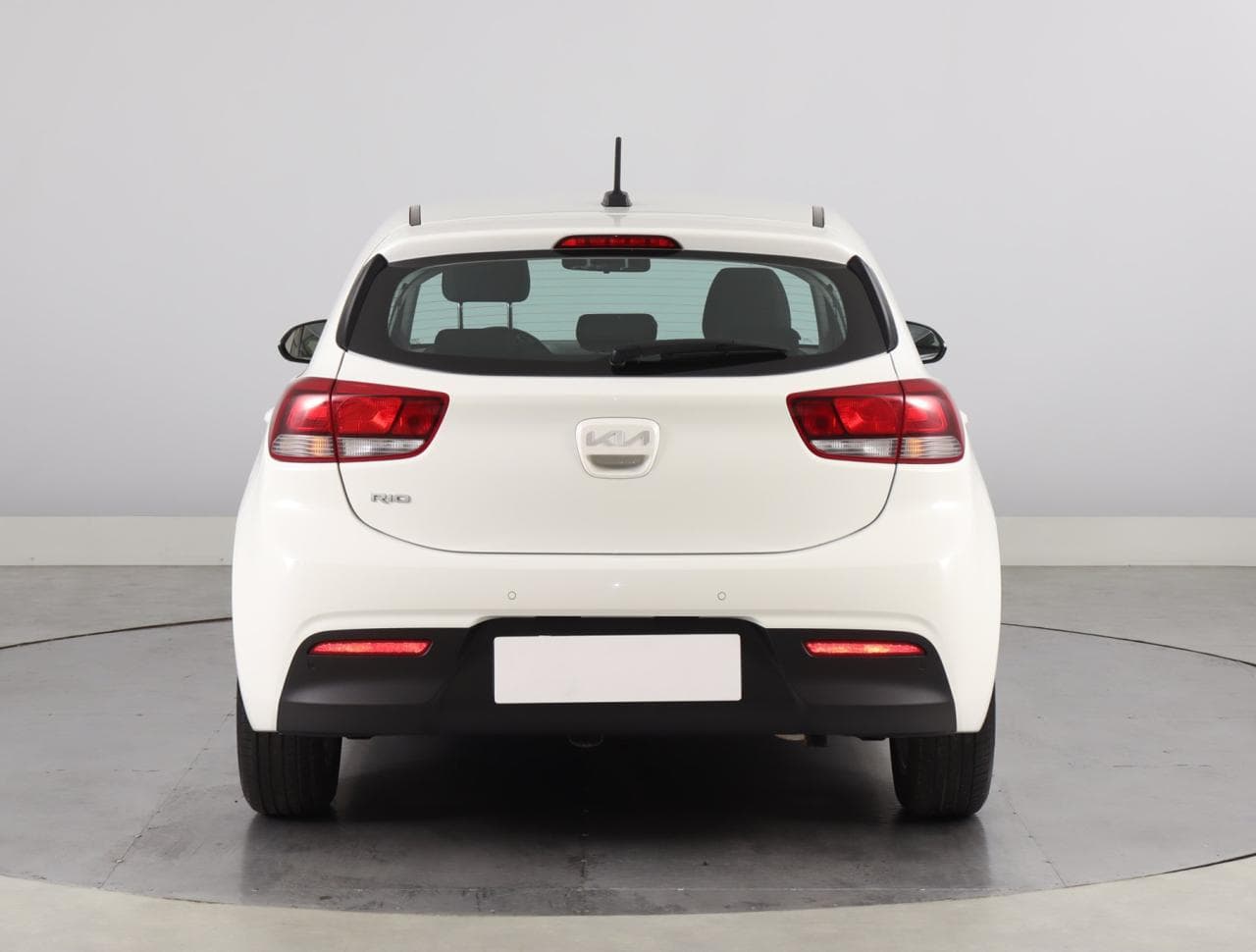 2023 Kia RIO - 11