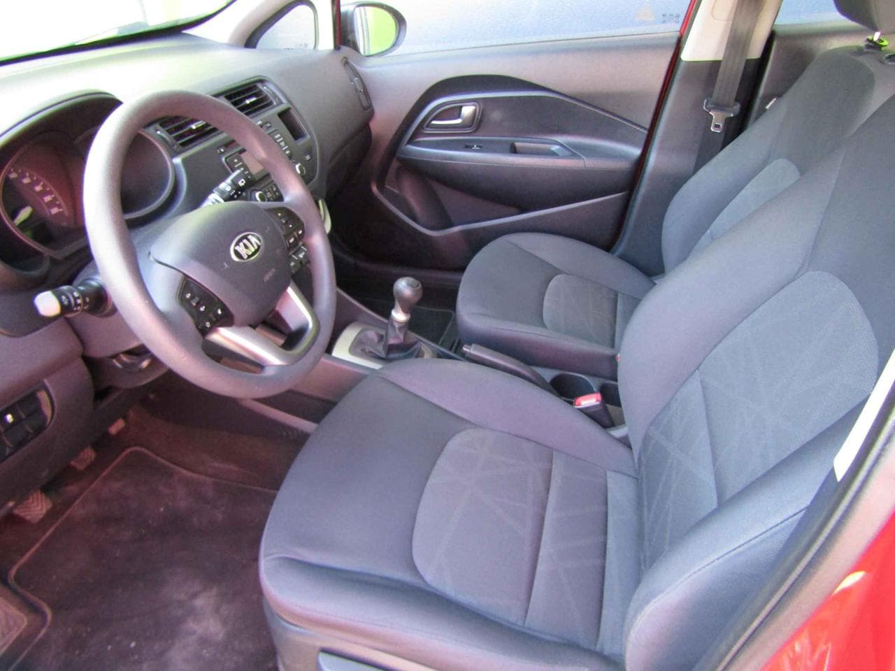 2013 Kia RIO - 17