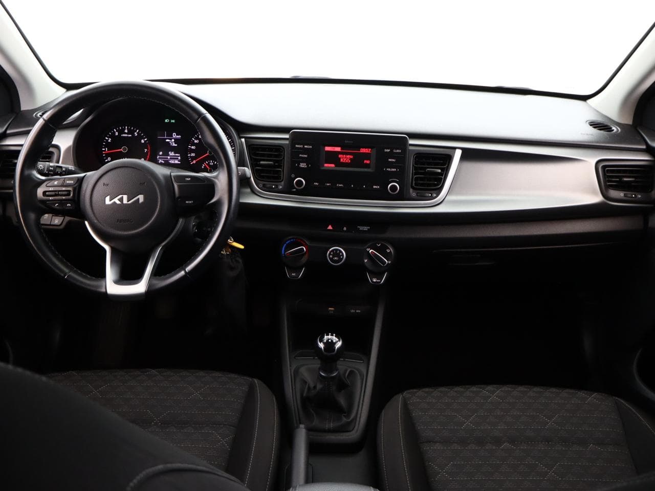2023 Kia RIO - 9