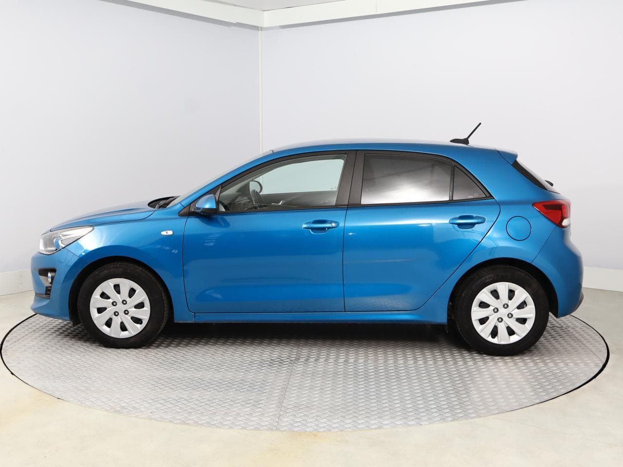 2023 Kia RIO - 4