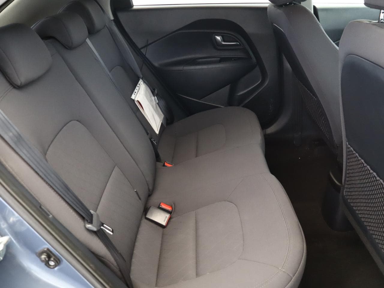 2016 Kia RIO - 11