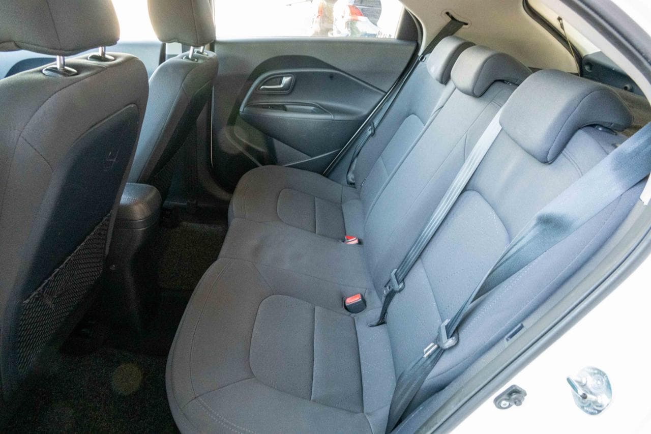 2013 Kia RIO - 15
