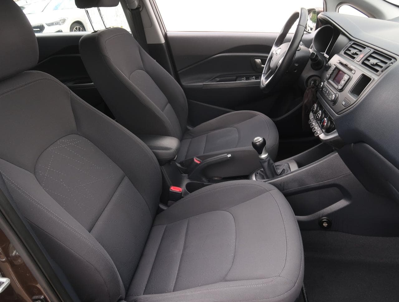 2012 Kia RIO - 12