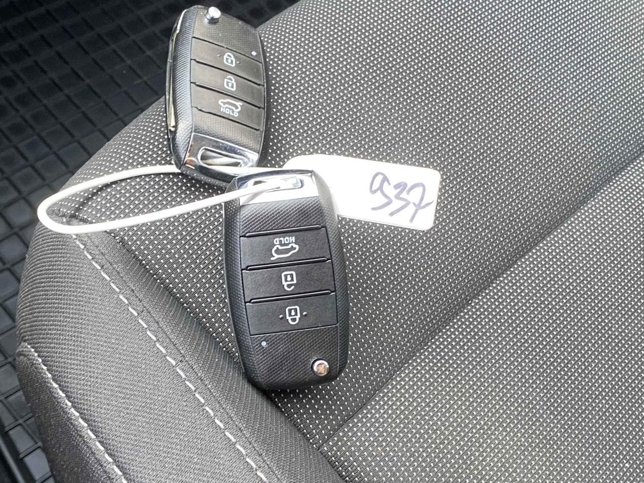 2022 Kia RIO - 19