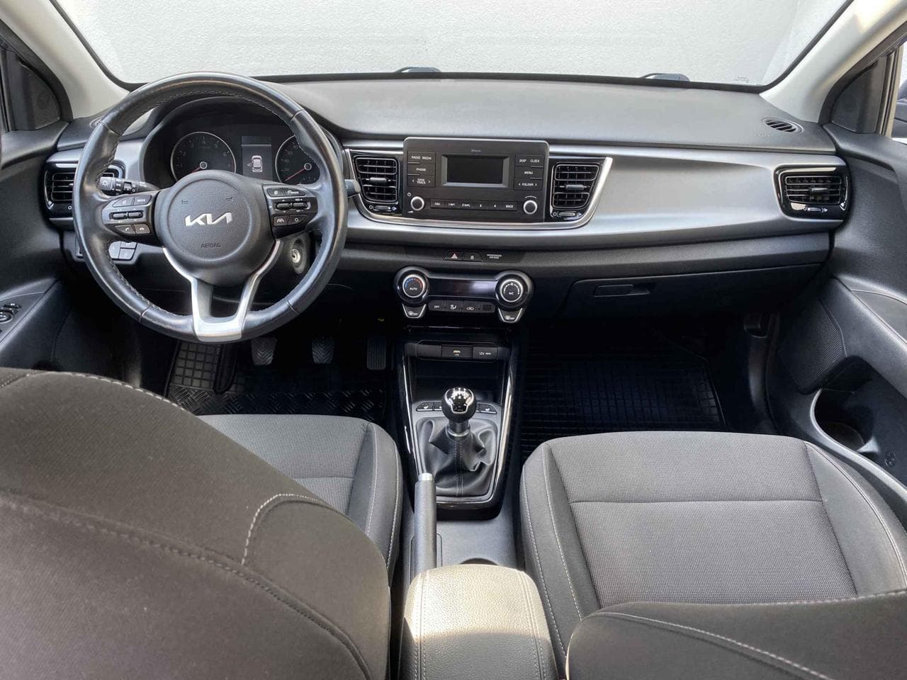 2022 Kia RIO - 8