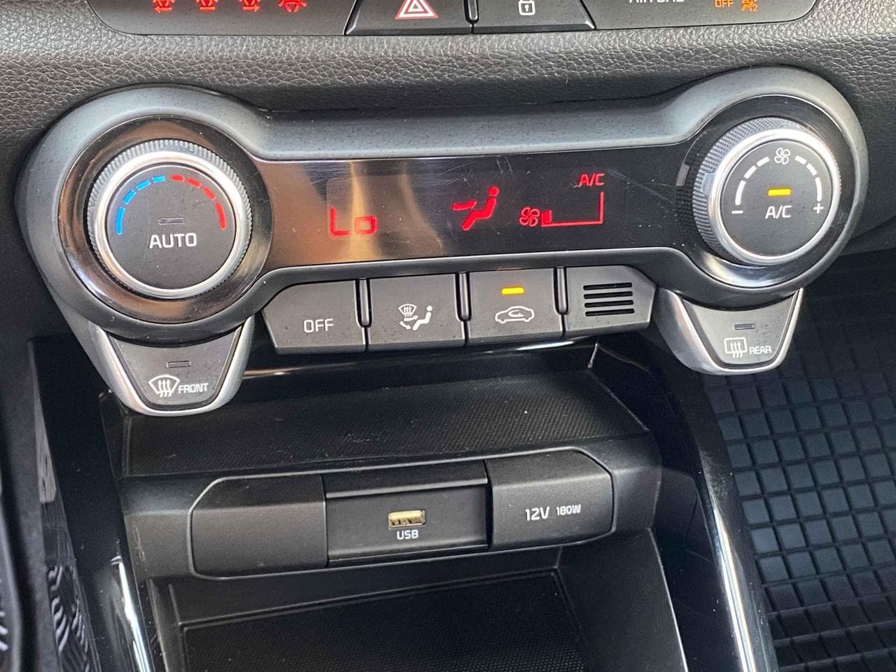2022 Kia RIO - 16