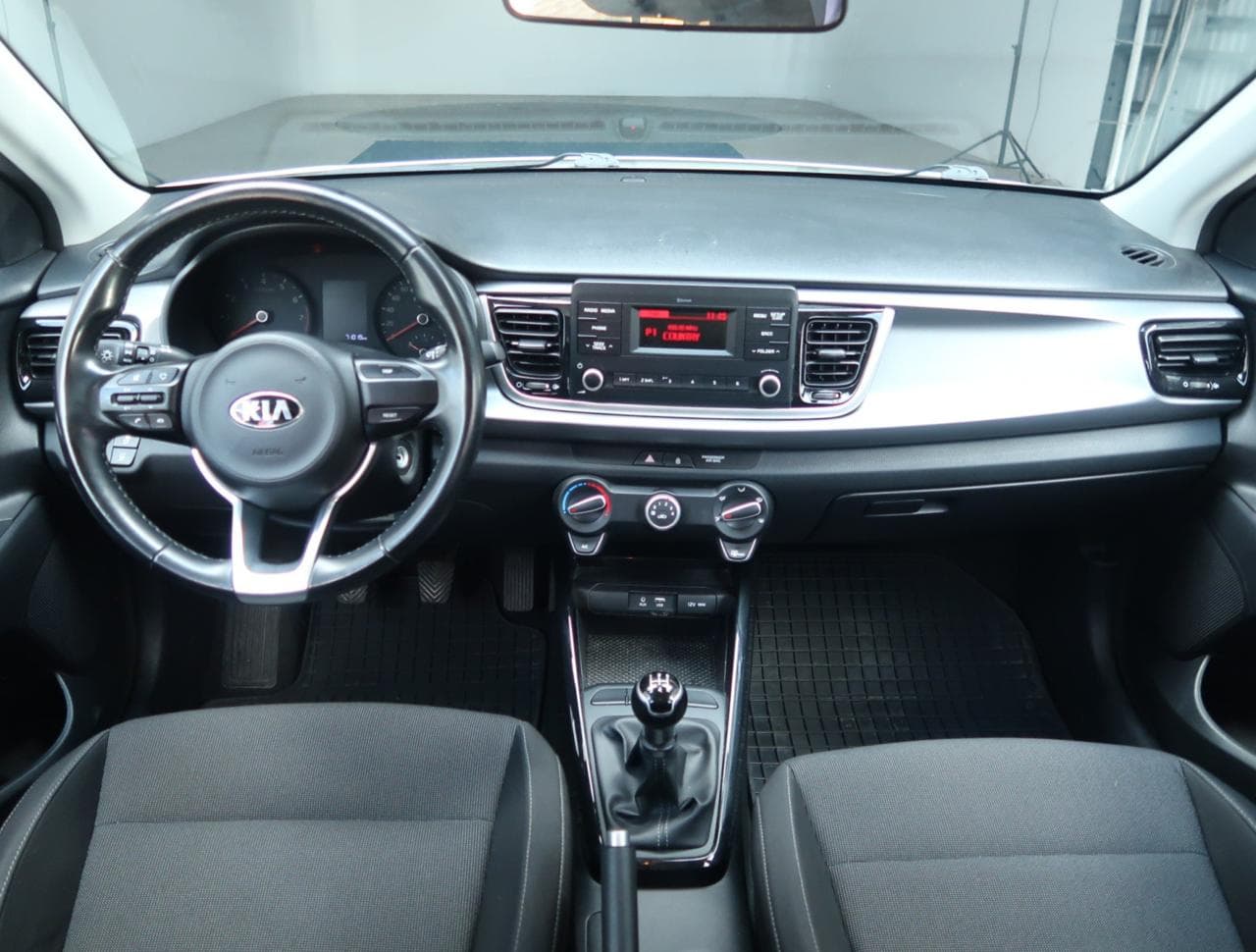 2018 Kia RIO - 10